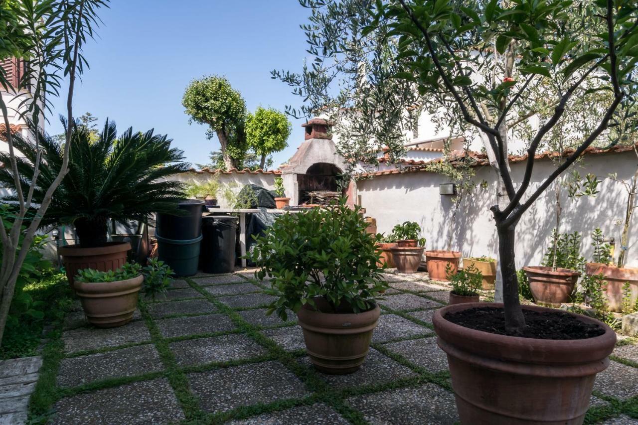 Alloggio Per Uso Turistico Villa Lido dei Pini Exteriör bild