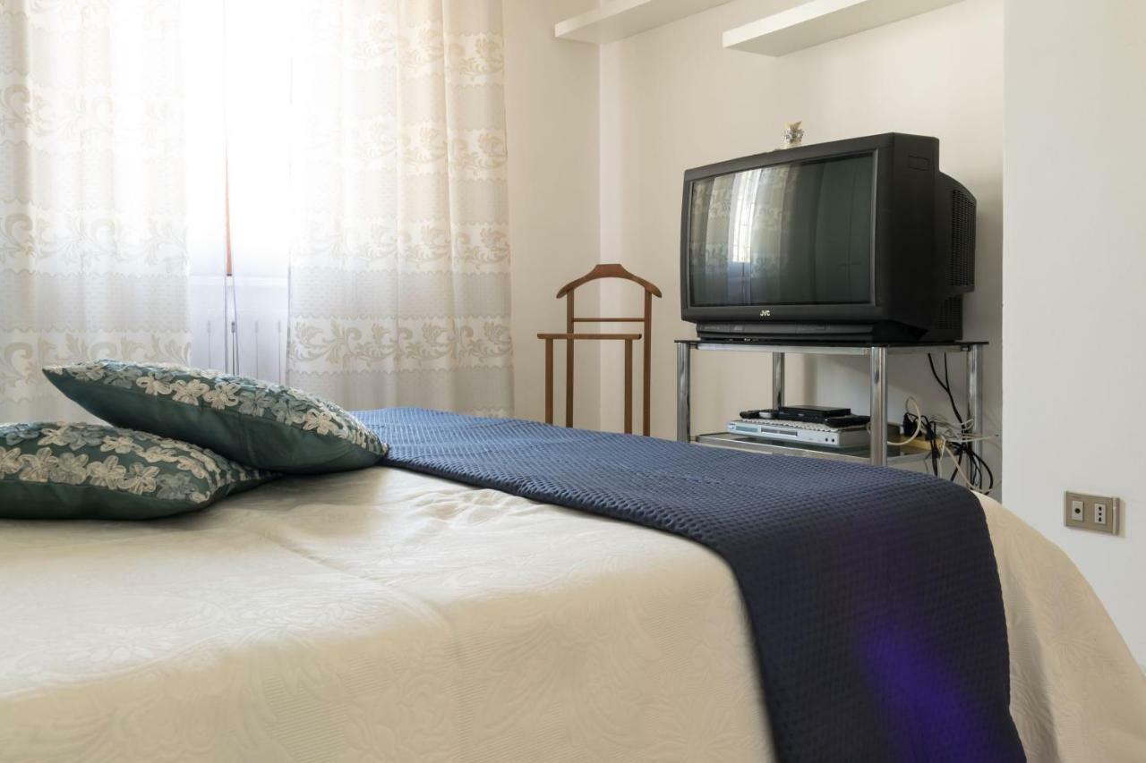 Alloggio Per Uso Turistico Villa Lido dei Pini Exteriör bild